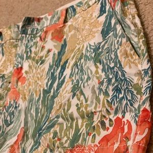 Old Navy Size 8 Shorts with Coral Pattern